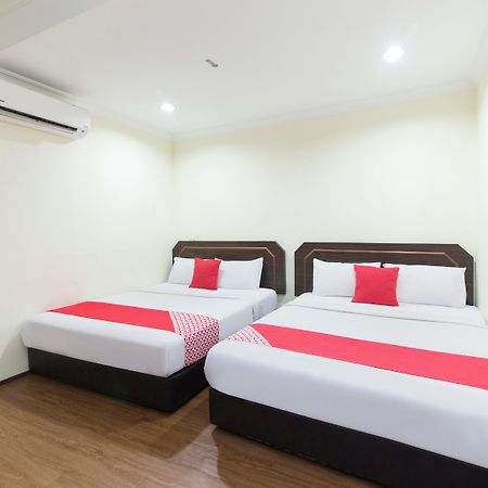 Oyo 327 Buddys Hotel Kuala Lumpur Esterno foto