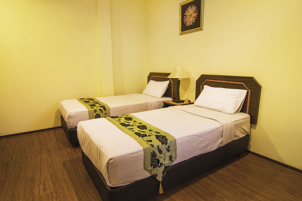 Oyo 327 Buddys Hotel Kuala Lumpur Esterno foto