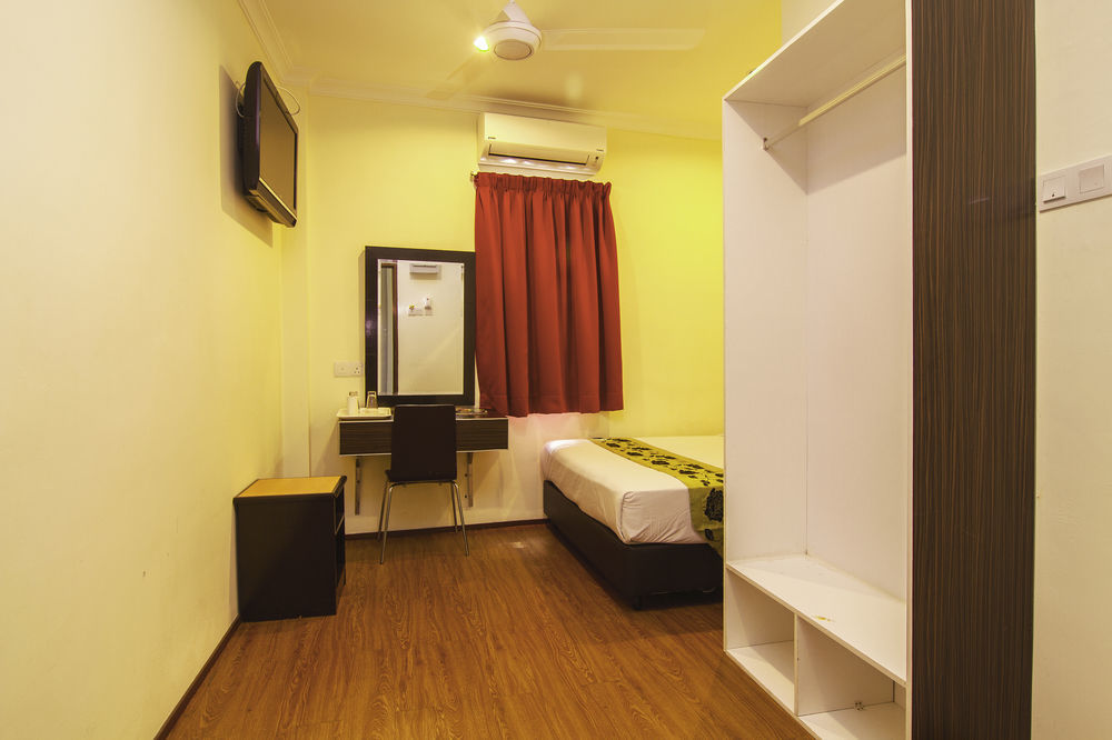 Oyo 327 Buddys Hotel Kuala Lumpur Esterno foto